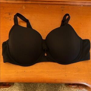 Torrid perfect t shirt lightly lined 40 c